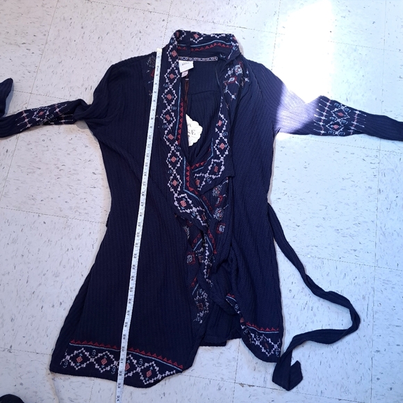 Knox rose | Navy blue boho embroidered long sleeved cardigan - Picture 10 of 15